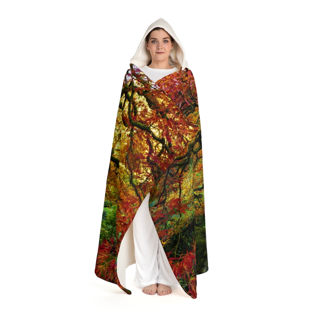 Magical Tree's Embrace - The Hooded Sherpa Fleece Blanket