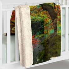 Load image into Gallery viewer, Magical Tree&#39;s Embrace - The Sherpa Fleece Blanket
